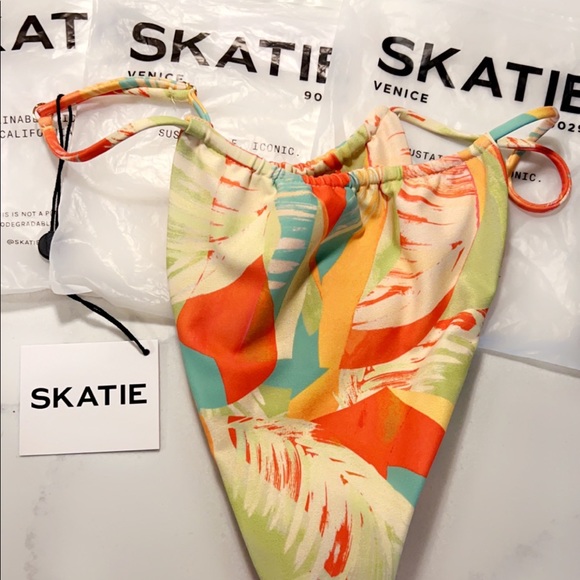 Skatie Bobbi Bottom Small Sunset - Picture 6 of 10